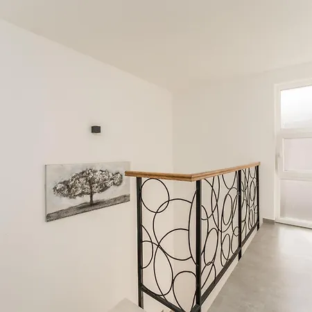 Luxury D Konukevi 4*