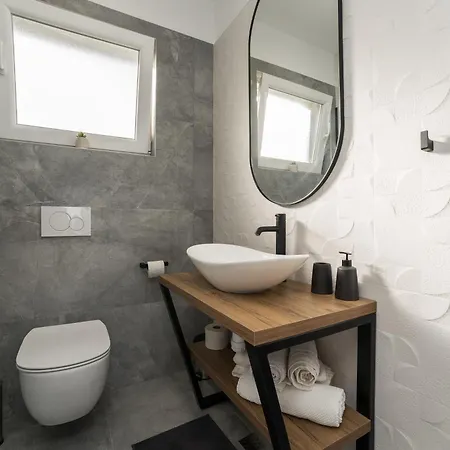 Luxury D Guest house Bibinje
