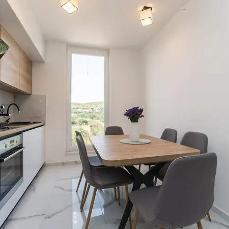Luxury D Bibinje