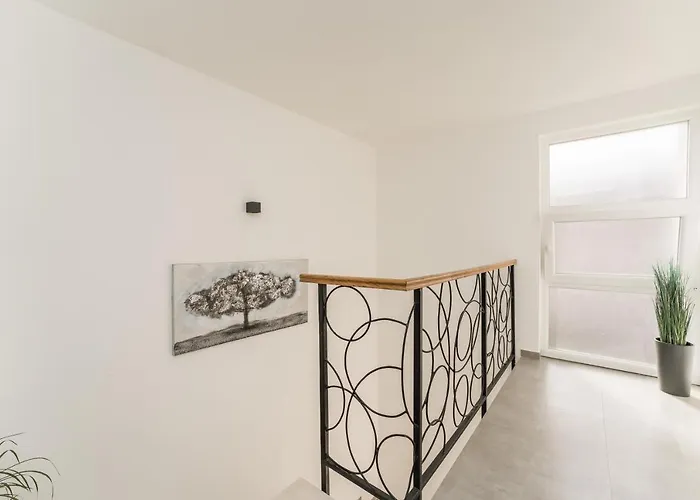 Luxury D Casa de hóspedes 4*