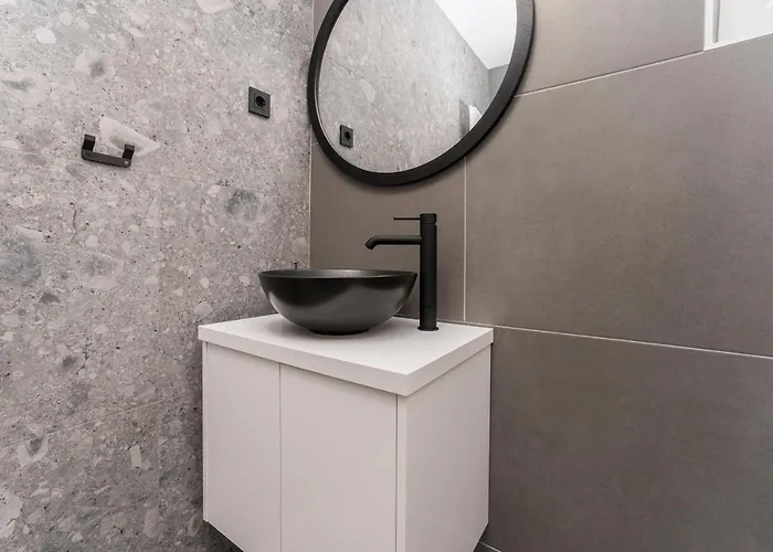 Luxury D 4* Bibinje